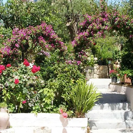 Apostolos & Eleni Family Apartament